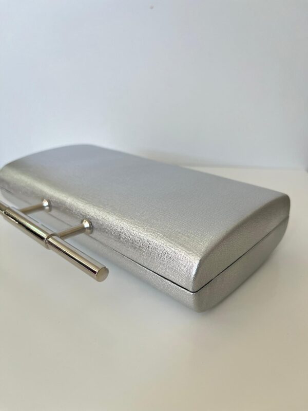 bolso plata texturizado - Imagen 2