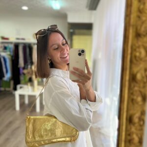 Bolso metálico dorado