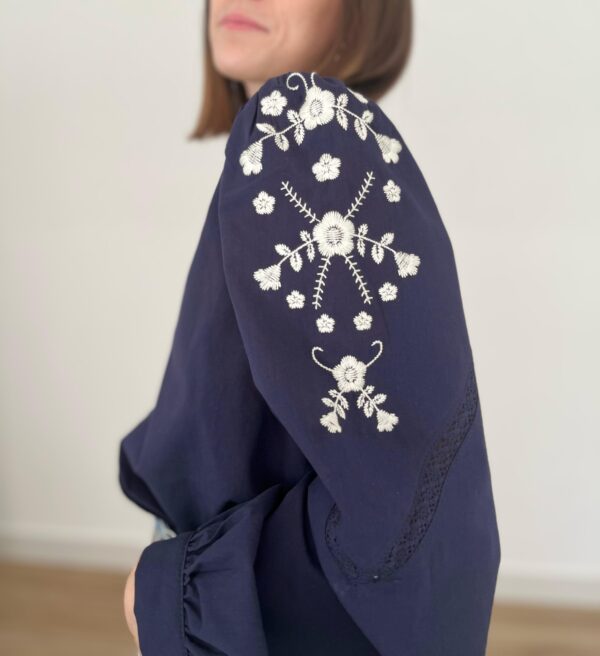 Blusa bordado