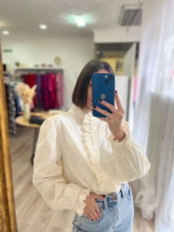 Camisa bordado suizo