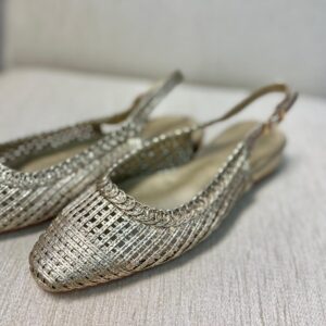 Zapato plano calado
