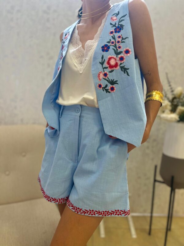 Conjunto bordado