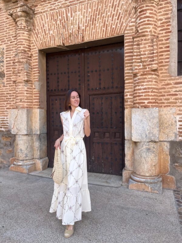 Vestido camisero bordado